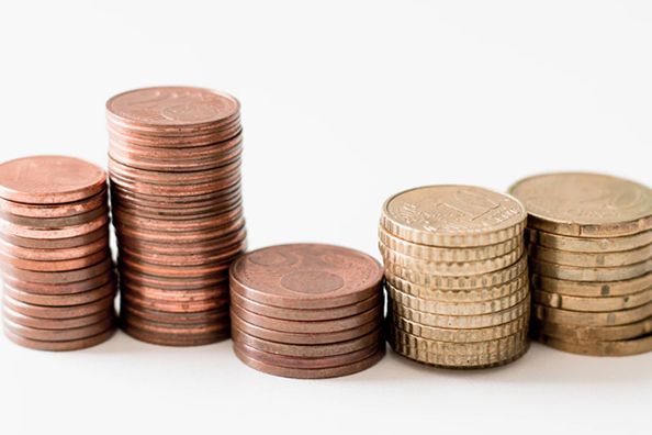 年內市值飆升千億港元，周大福卻“狂砍”上千零售點