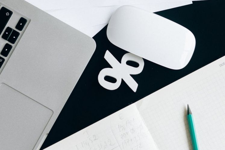 什么導致了這場極致資產荒?